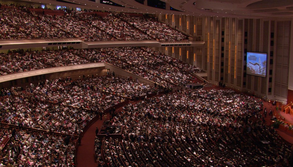 Pourquoi les mormons organisent-ils des assemblées solennelles?