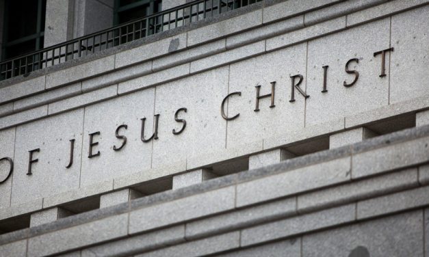 Qu’est-ce que la religion fondamentaliste mormone et la secte du Texas ont-elles en commun avec l’Eglise mormone?