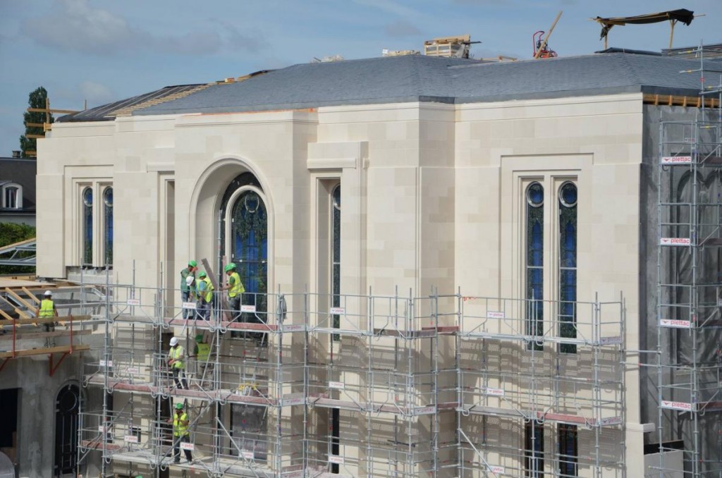 la construction des temples mormons est un processus long et engage les meilleurs ouvriers