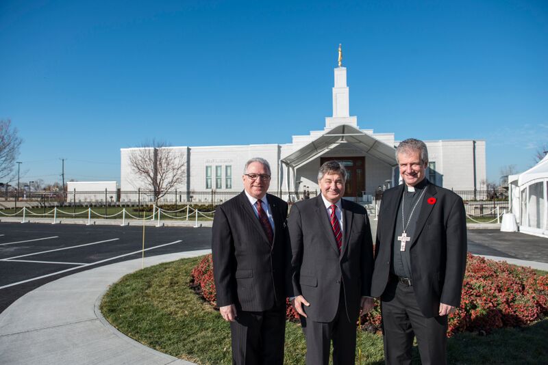 QUEBEC: Les catholiques rencontrent les mormons lors des portes ouvertes du Temple Quebécois