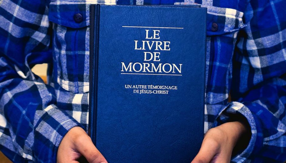 S’il vous plait… Avant de jeter le livre de mormon par la fenêtre !