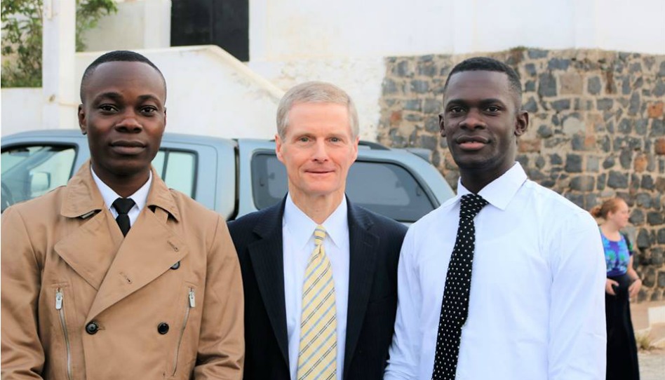 Elder Bednar a consacré le Sénégal à la prédication de l’Evangile
