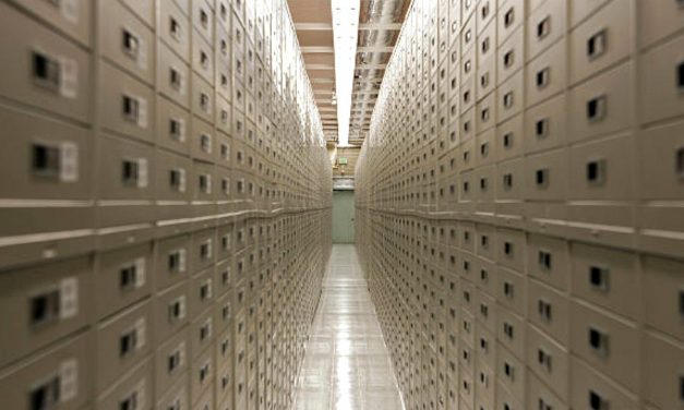 Qu’y a-t-il VRAIMENT à l’intérieur de la chambre forte des archives de la montagne de granite de l’Église mormone ?